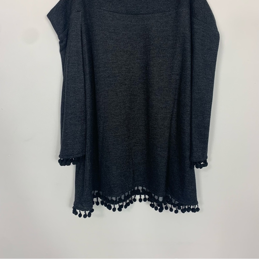 Pebble & Stone Cold Shoulder Pom Pom Trim Dark Gray Knit Top Size Medium - Picture 4 of 10
